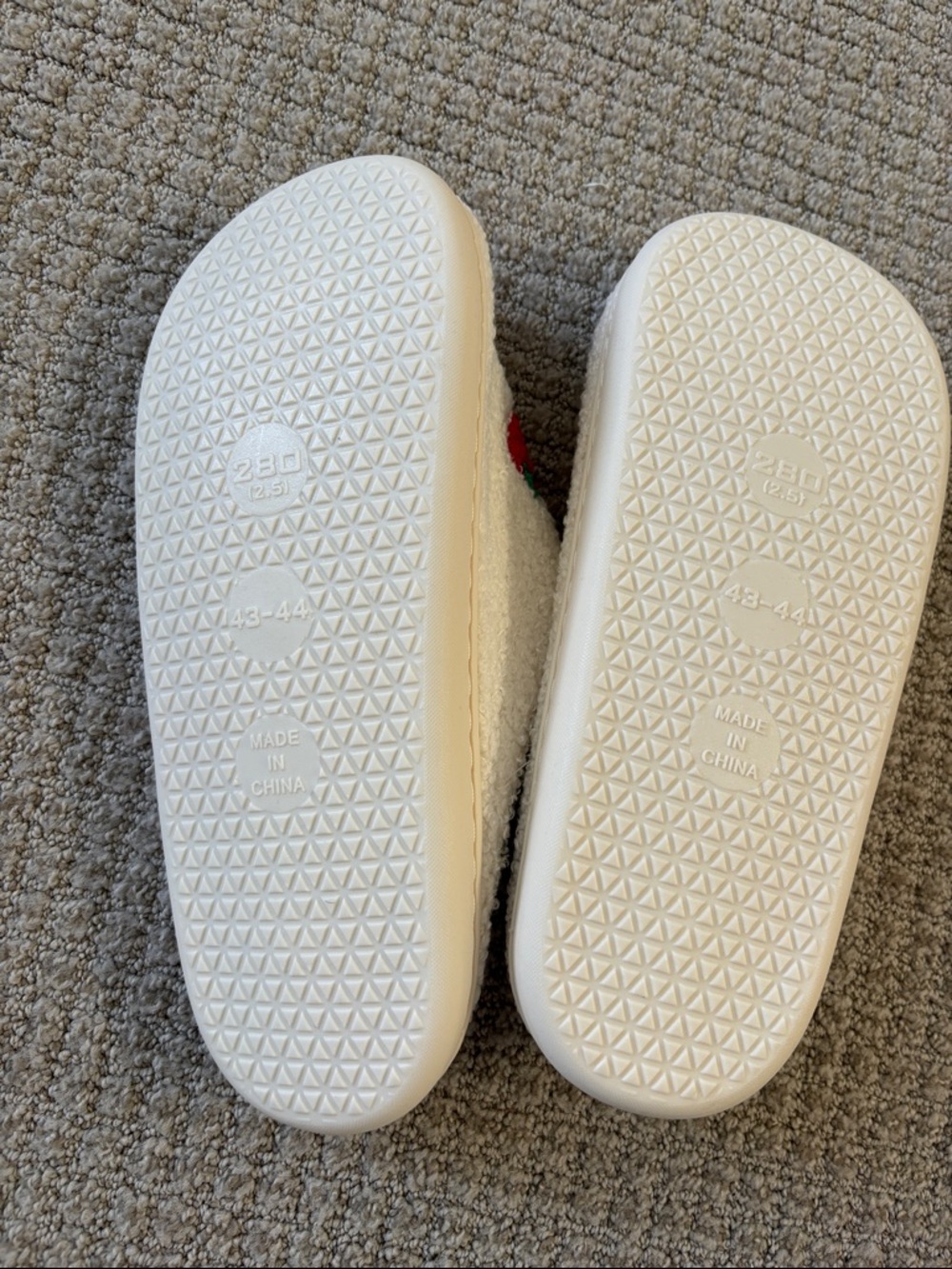 Cozy Strawberry Sherpa Slippers - Cream with Red Accents - Picture 2 of 3